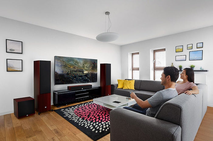 Bookshelf Speakers vs. Soundbars: Which One’s Right for You?